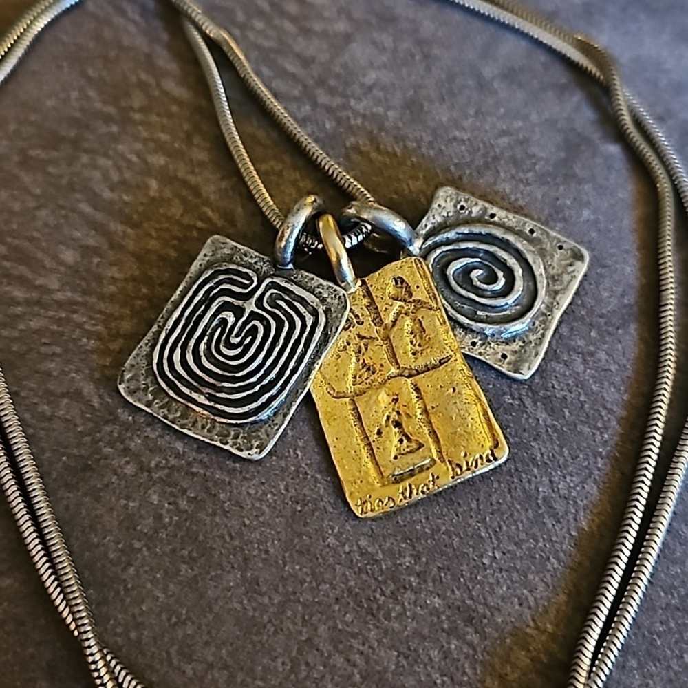 CHICO'S Long Snake Chain Spiral Greek Ties That Bind Charm Pendant Necklace - Picture 2 of 8